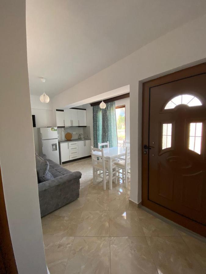 Dosti Apartment คซามิล ภายนอก รูปภาพ